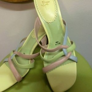 Multicolor Life Stride size 10 heels pink blue